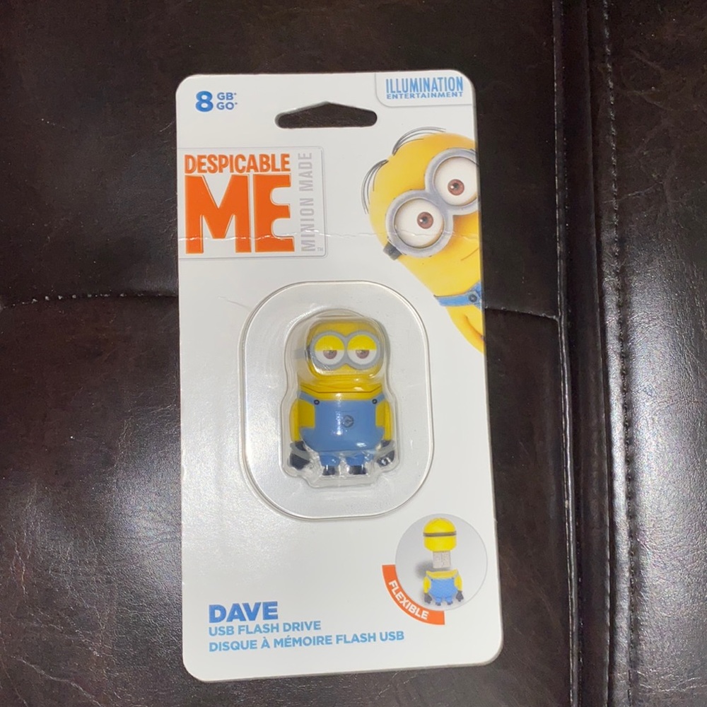 Despicable Me 8gb flash drive